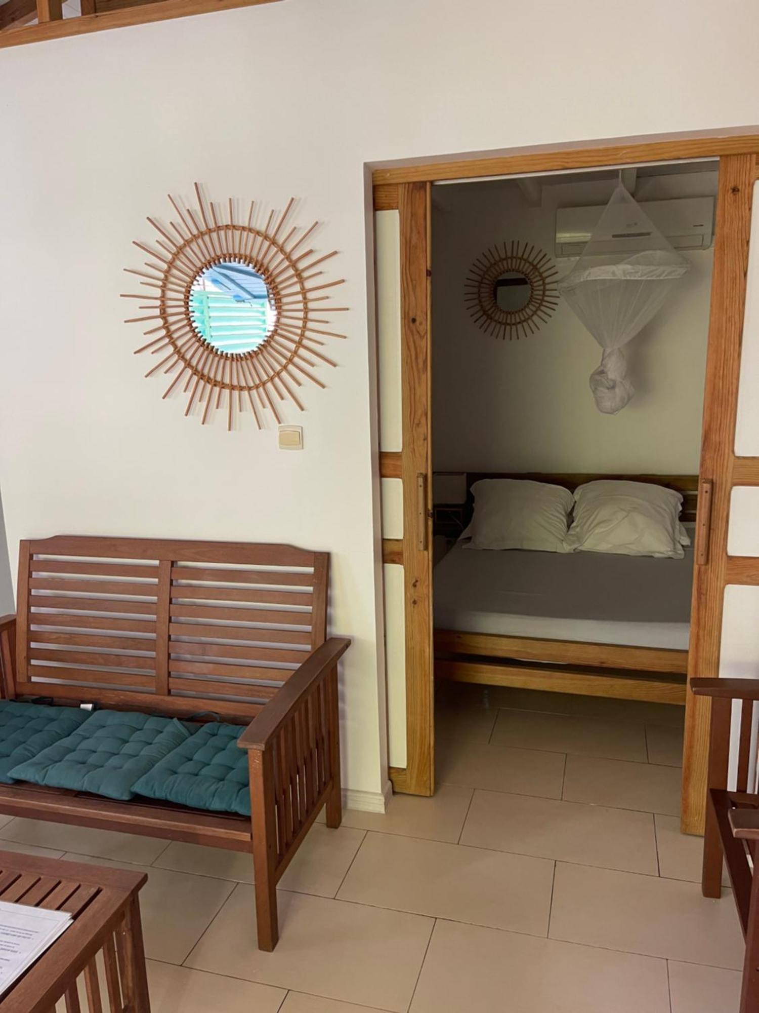 Bungalows Malueva 1 Chambre Et 1 Mezzanine A 5Min De La Plage De La Caravelle Sainte-Anne  Exteriör bild